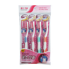 Купить Dental Care Набор-Зубная щетка сверхтонкая щетина средняя и мягкая Фтор синяя 4 шт 1 уп цена